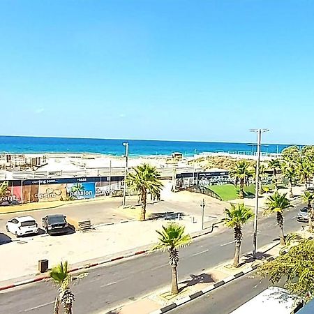 Beachfront Studio Apartment Bat Yam 412 Exterior photo